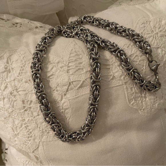 8mm Heavy Byzantine Necklace | Sterling Silver Men NEW WITHOUT TAGS MEN’S S925 SILVER PLATE 8MM BYZANTINE 8MM 20” CHAIN 102 GRAMS
